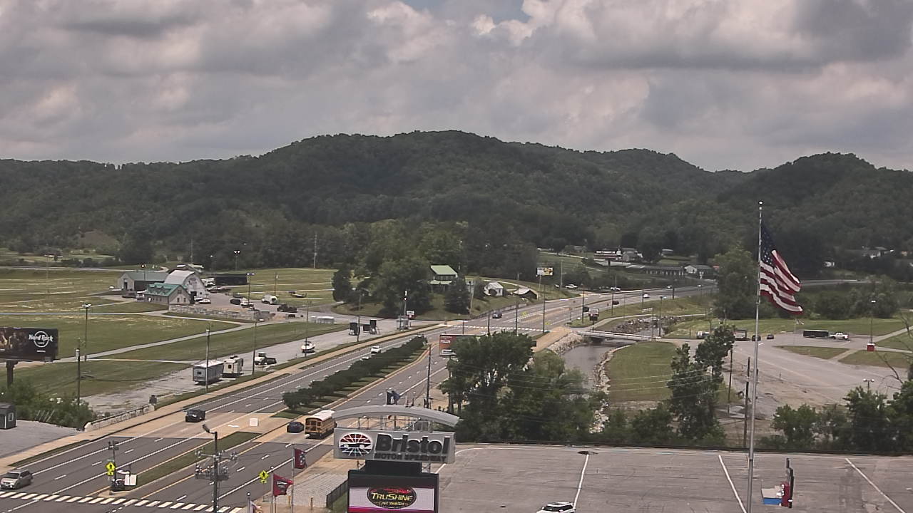 Live Camera from Bristol Motor Speedway, Bristol, TN 37620