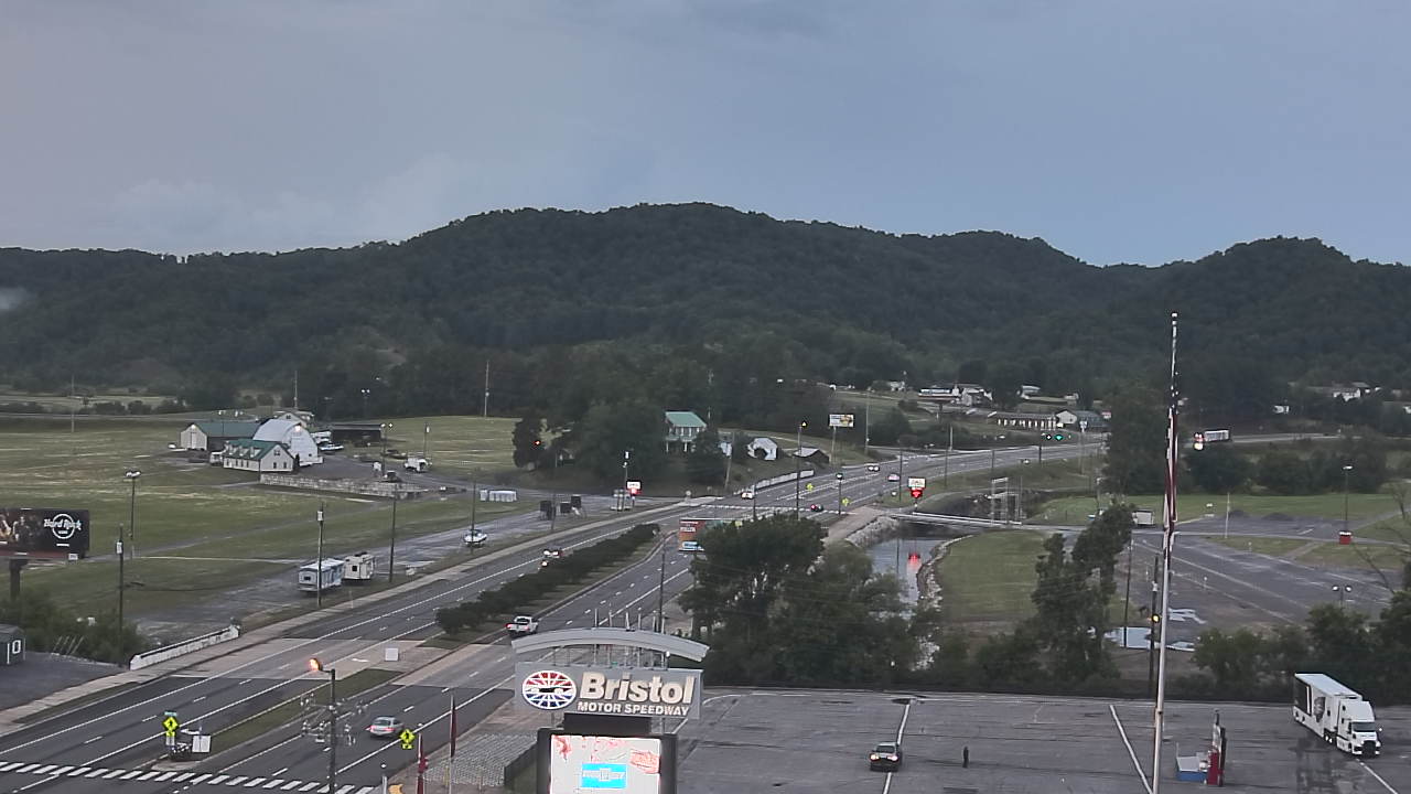 Live Camera from Bristol Motor Speedway, Bristol, TN 37620