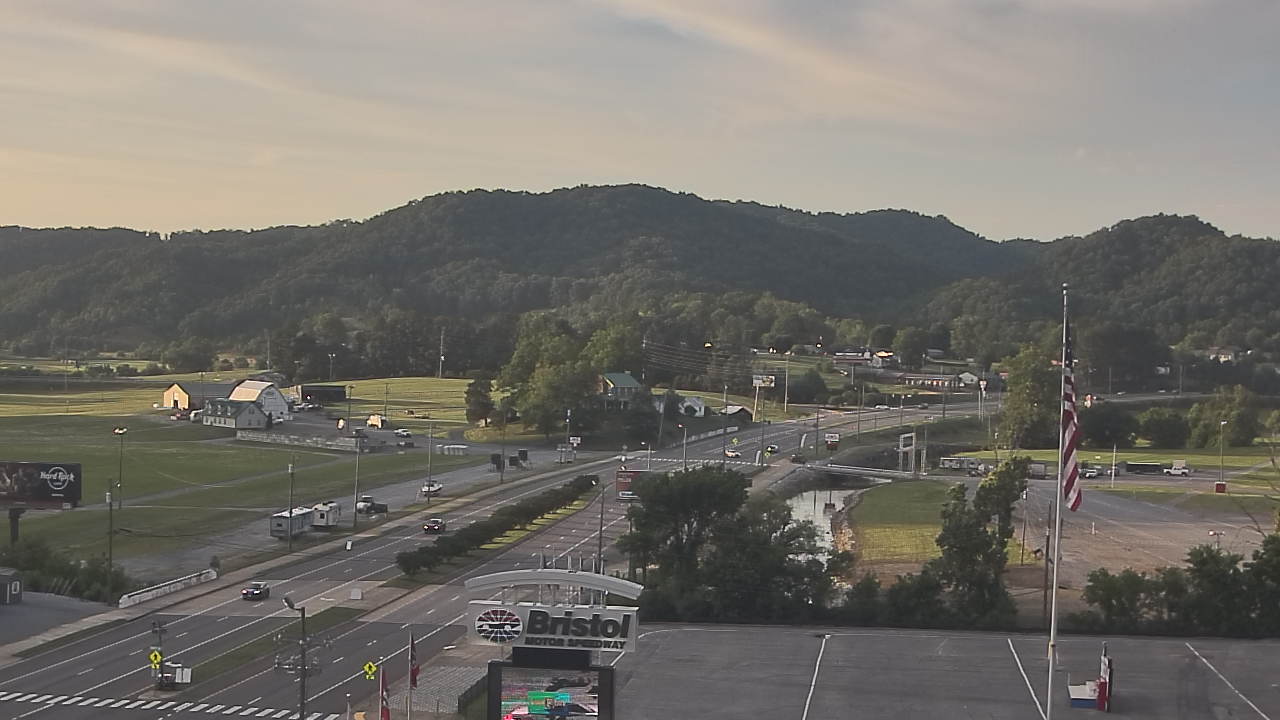 Live Camera from Bristol Motor Speedway, Bristol, TN 37620