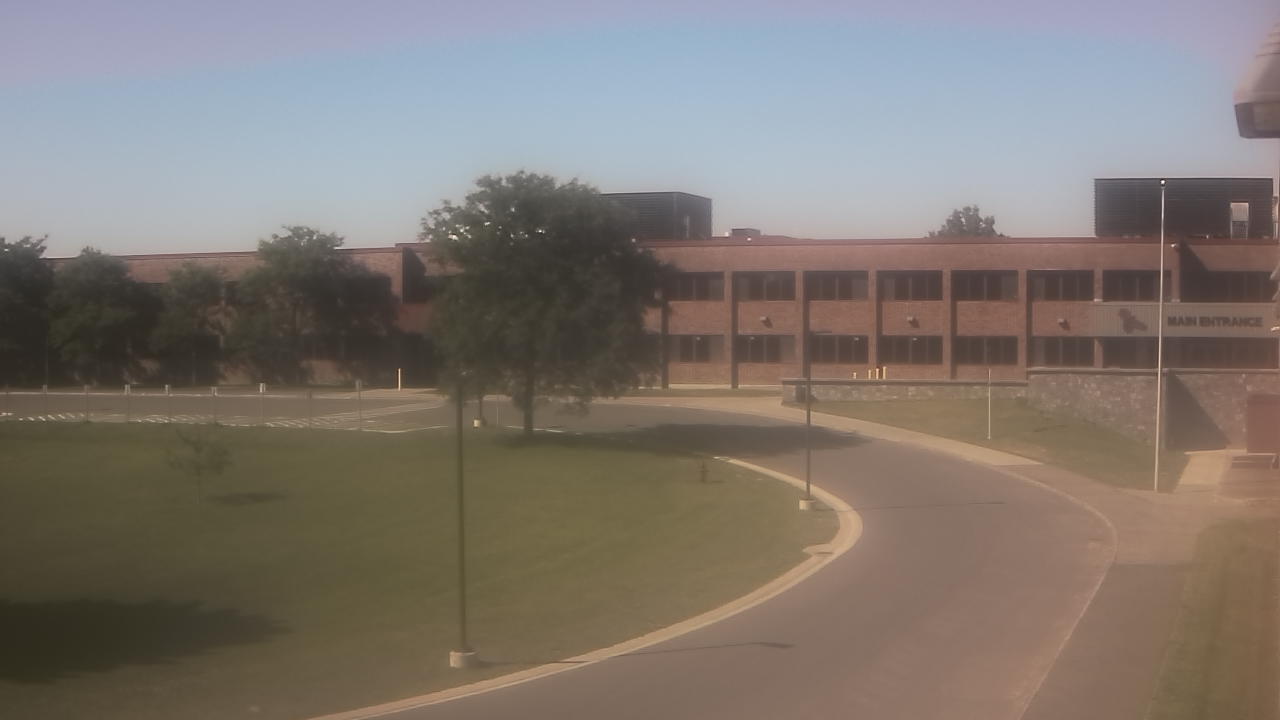 Live Camera from P.V.Moore HS, Central Square, NY 13036