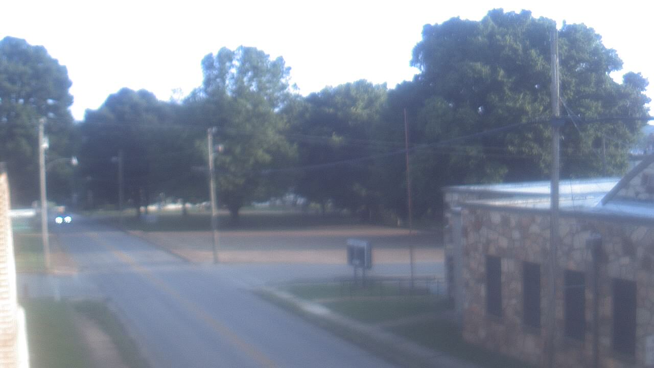Live Camera from Current River Career Center, Doniphan, MO 63935
