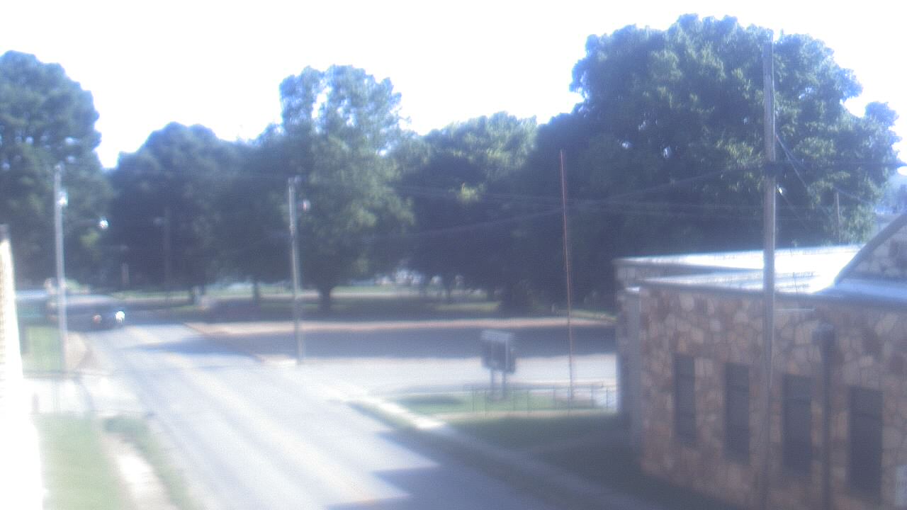 Live Camera from Current River Career Center, Doniphan, MO 63935