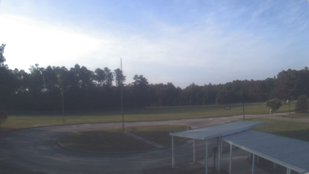 Live Camera from Bladen Lakes Primary School, Elizabethtown, NC 28337