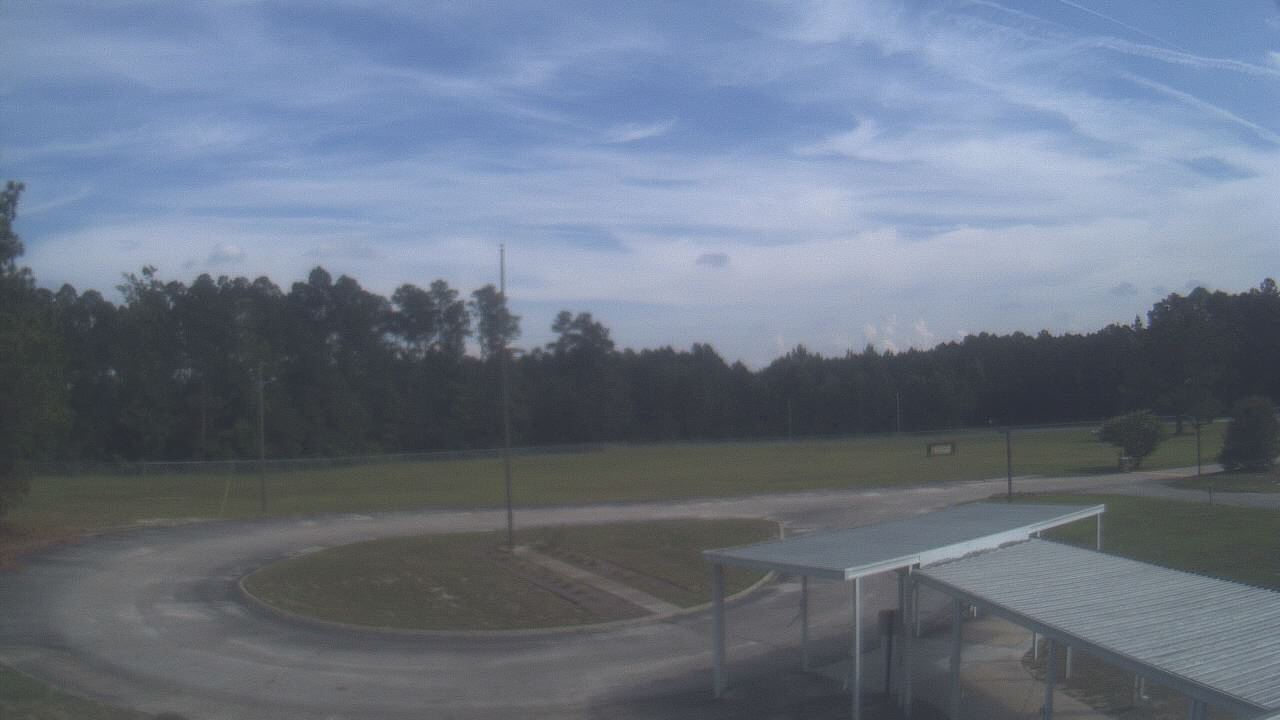 Live Camera from Bladen Lakes Primary School, Elizabethtown, NC 28337