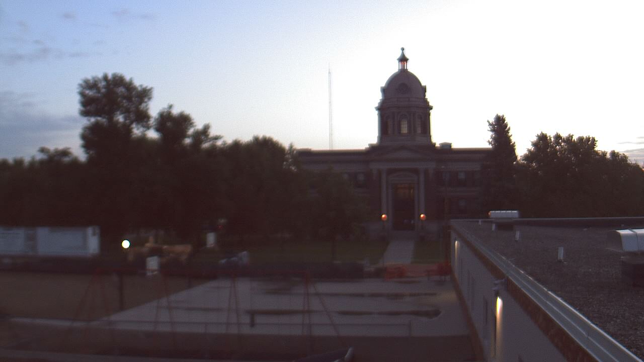 Live Camera from Ellendale HS, Ellendale, ND 58436