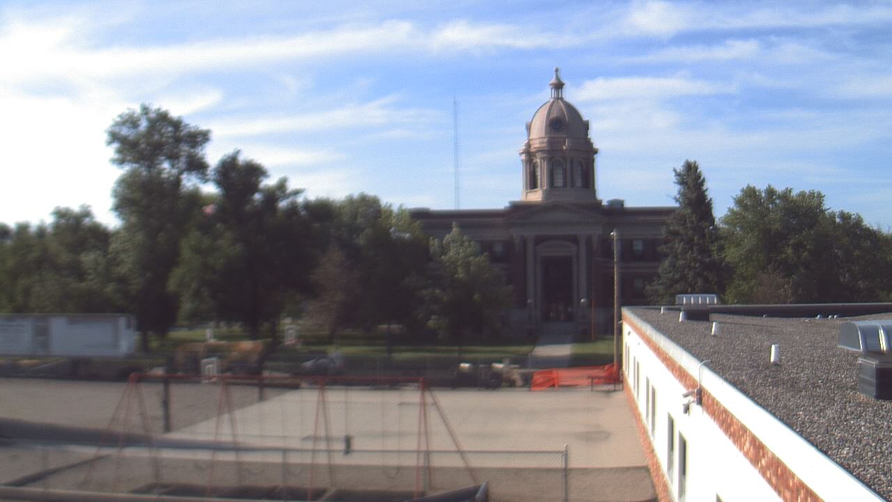 Live Camera from Ellendale HS, Ellendale, ND 58436
