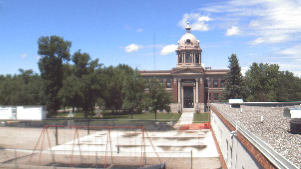 Live Camera from Ellendale HS, Ellendale, ND 58436