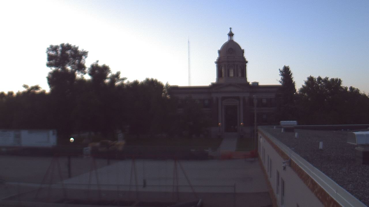 Live Camera from Ellendale HS, Ellendale, ND 58436