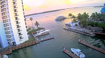 Live Camera from a random camera within the United States