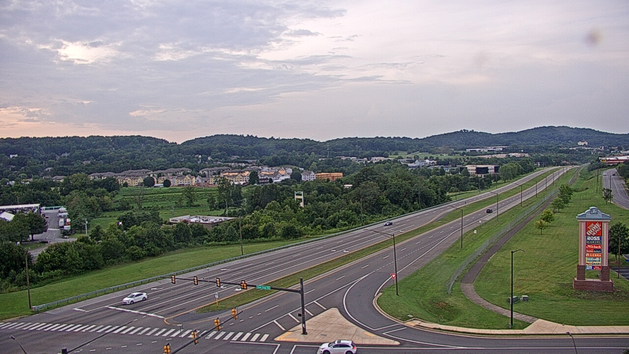 Live Camera from Bank of Tennessee, Johnson City, TN 37604
