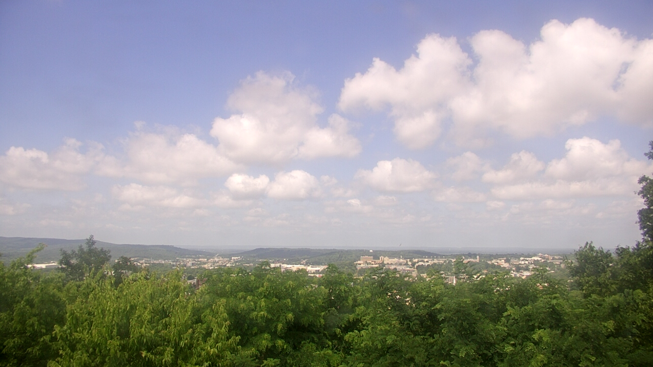 Live Camera from Mt. Sequoyah, Fayetteville, AR 72701