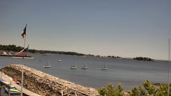 Live Camera from Beach Point Club, Mamaroneck, NY