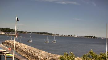 Live Camera from Beach Point Club, Mamaroneck, NY