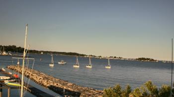 Live Camera from Beach Point Club, Mamaroneck, NY