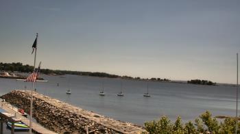 Live Camera from Beach Point Club, Mamaroneck, NY