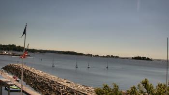 Live Camera from Beach Point Club, Mamaroneck, NY