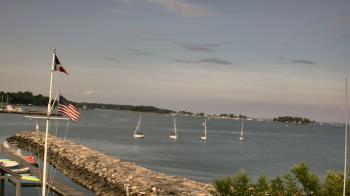Live Camera from Beach Point Club, Mamaroneck, NY 10543