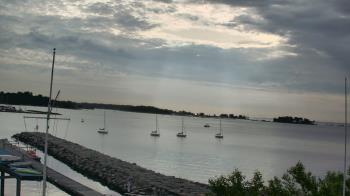 Live Camera from Beach Point Club, Mamaroneck, NY