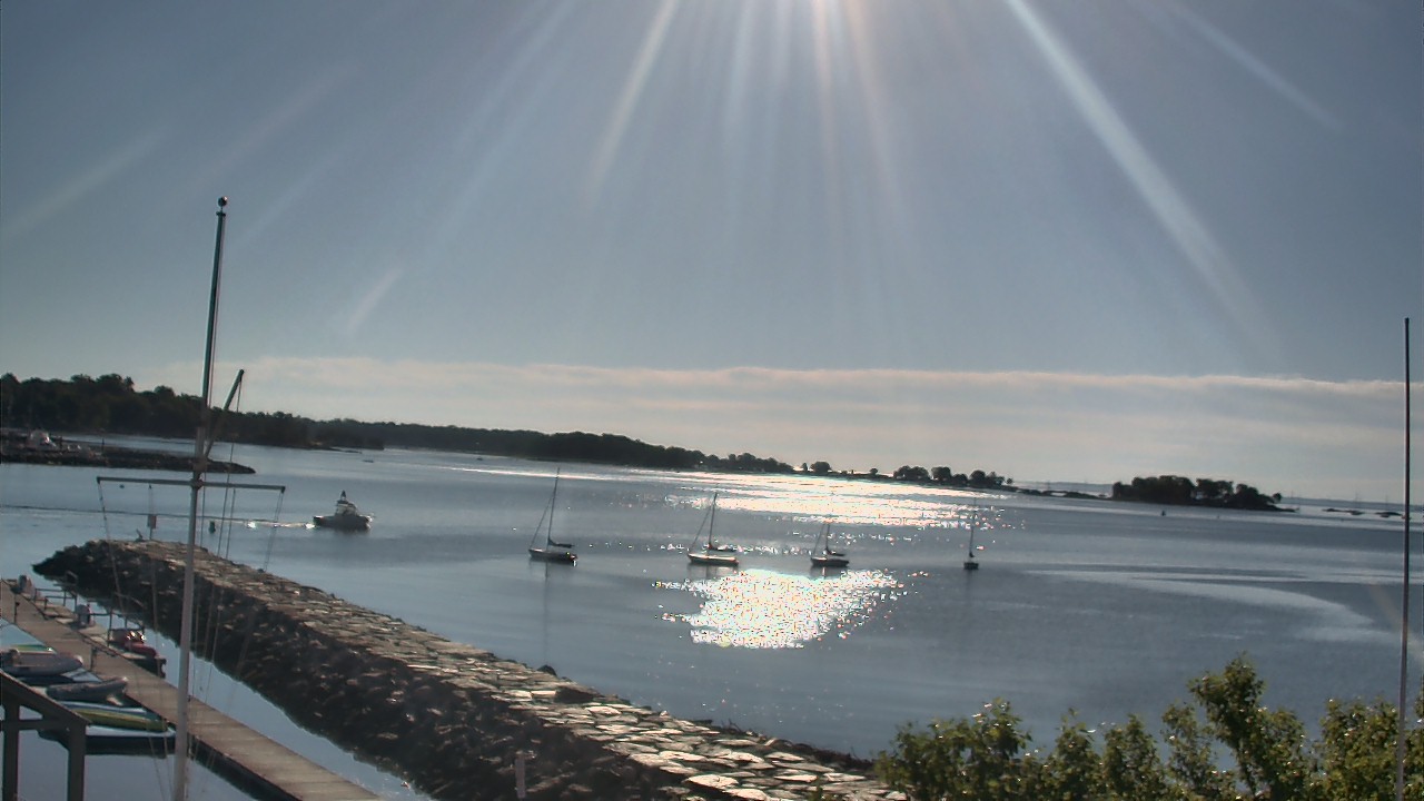 Live Camera from Beach Point Club, Mamaroneck, NY 10543