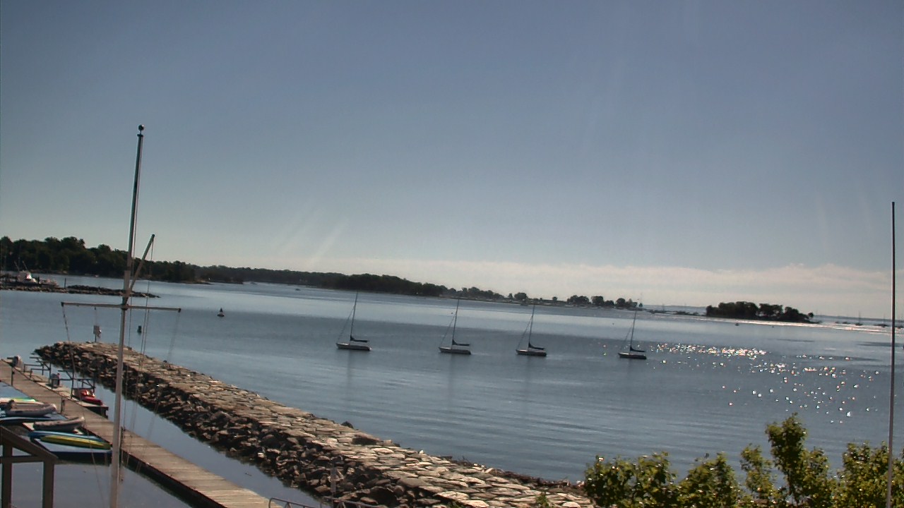Live Camera from Beach Point Club, Mamaroneck, NY 10543