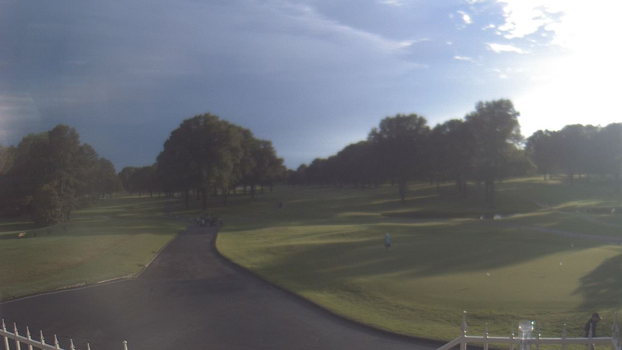 Live Camera from Windyke Country Club, Memphis, TN 38125