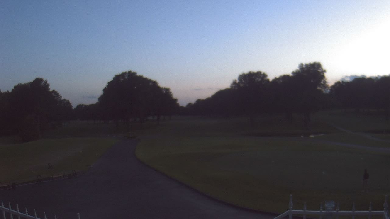 Live Camera from Windyke Country Club, Memphis, TN 38125