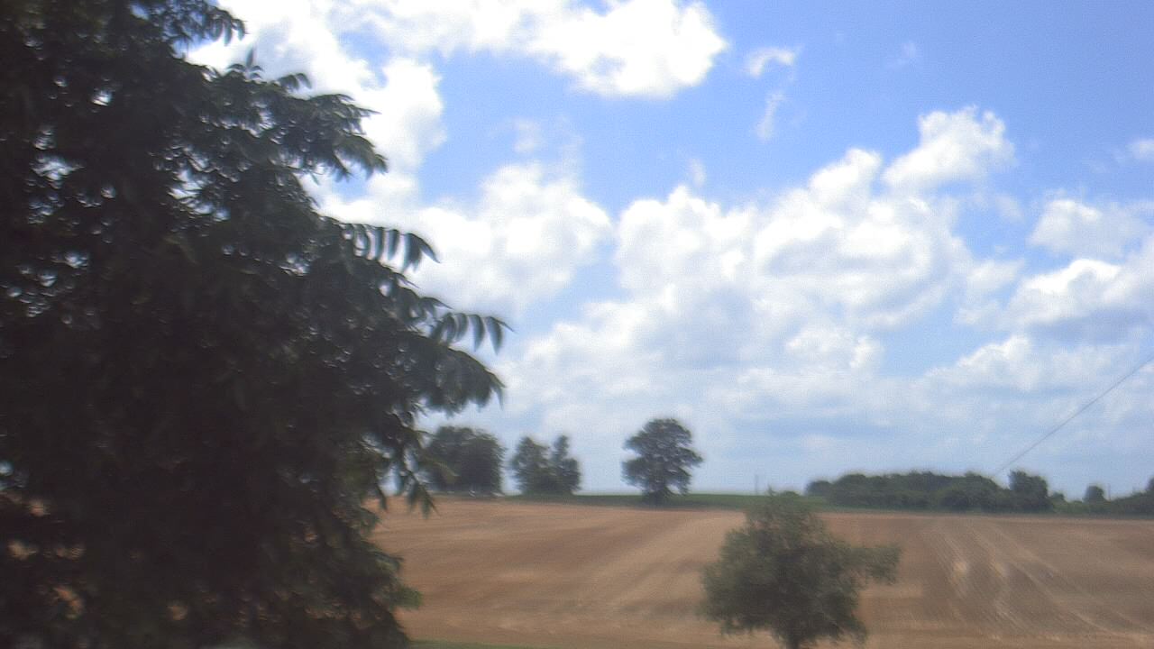 Live Camera from Farmersville School, Mount Vernon, IN 47620