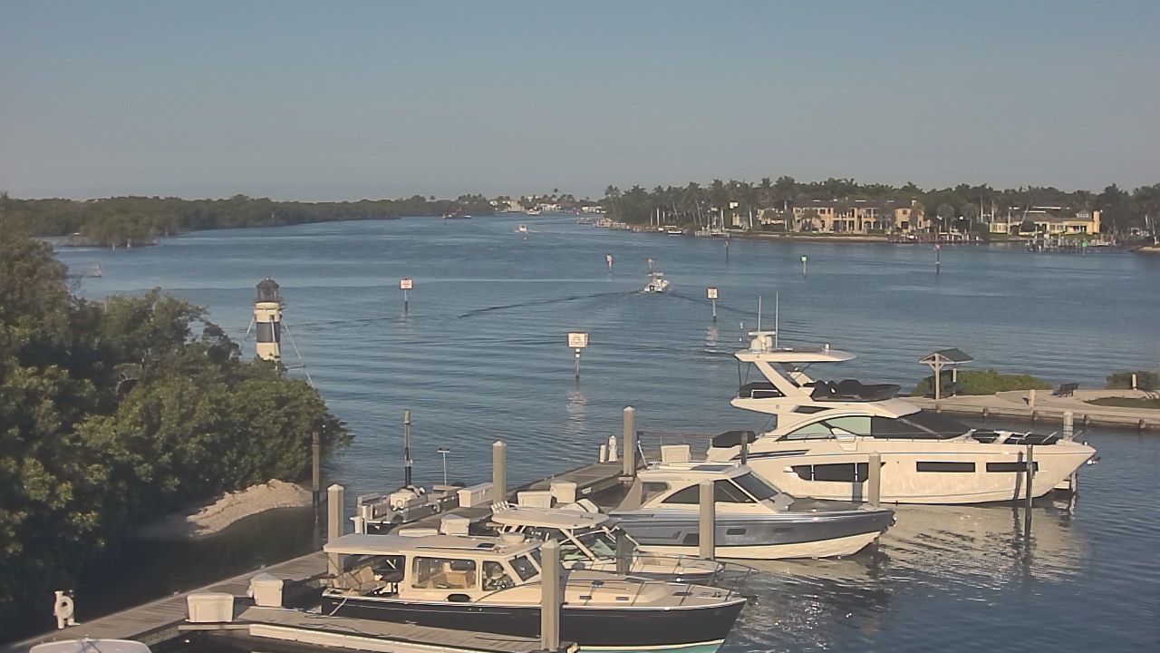 Live Camera from Hamilton Harbor Yacht Club, Naples, FL 34112