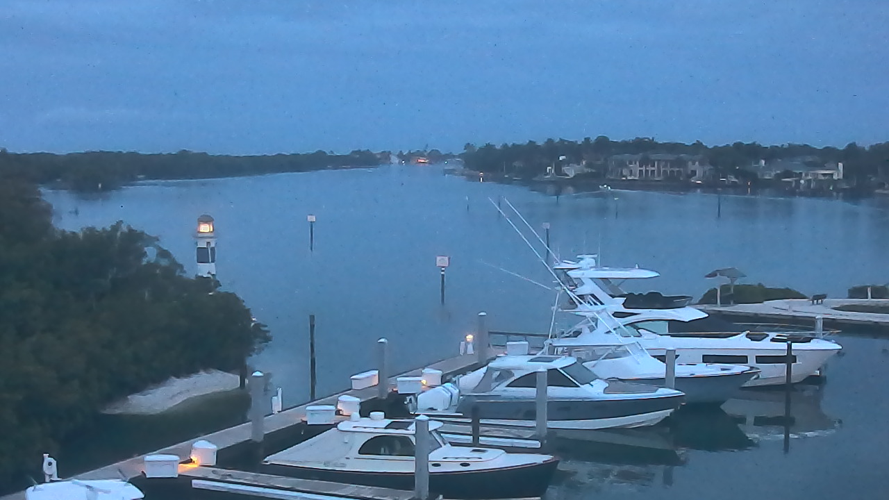 Live Camera from Hamilton Harbor Yacht Club, Naples, FL 34112