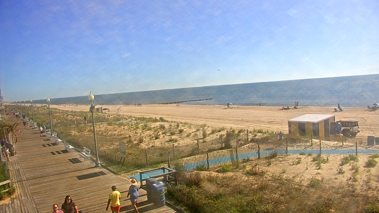 Live Camera from Boardwalk Plaza Hotel, Rehoboth Beach, DE 19971
