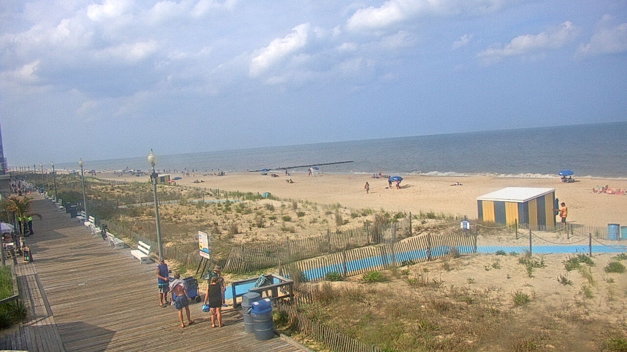 Live Camera from Boardwalk Plaza Hotel, Rehoboth Beach, DE 19971