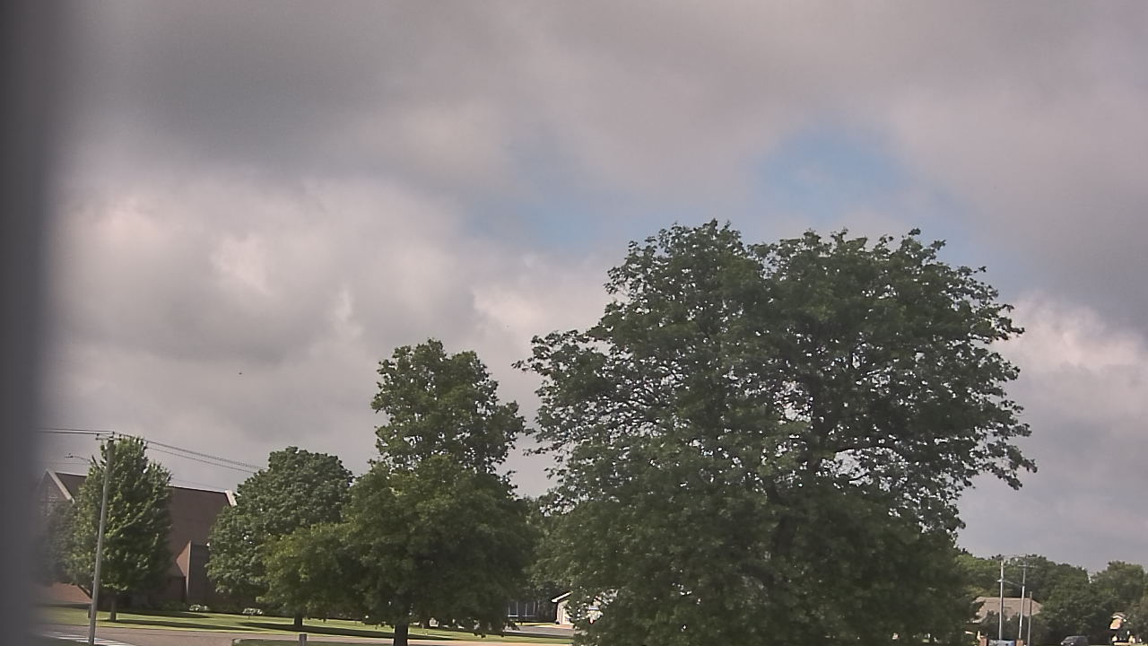 Live Camera from Sandwich Community HS, Sandwich, IL 60548