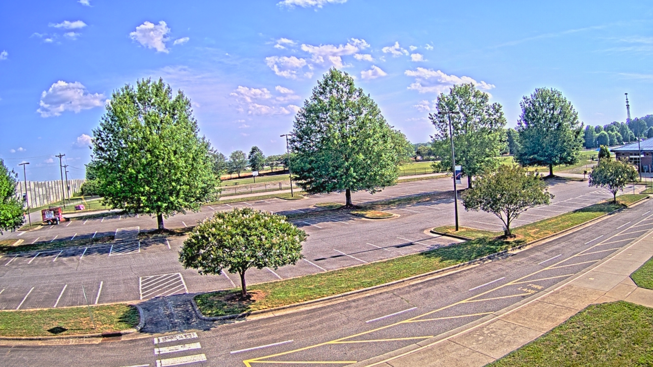 Live Camera from Cloverleaf ES, Statesville, NC 28625