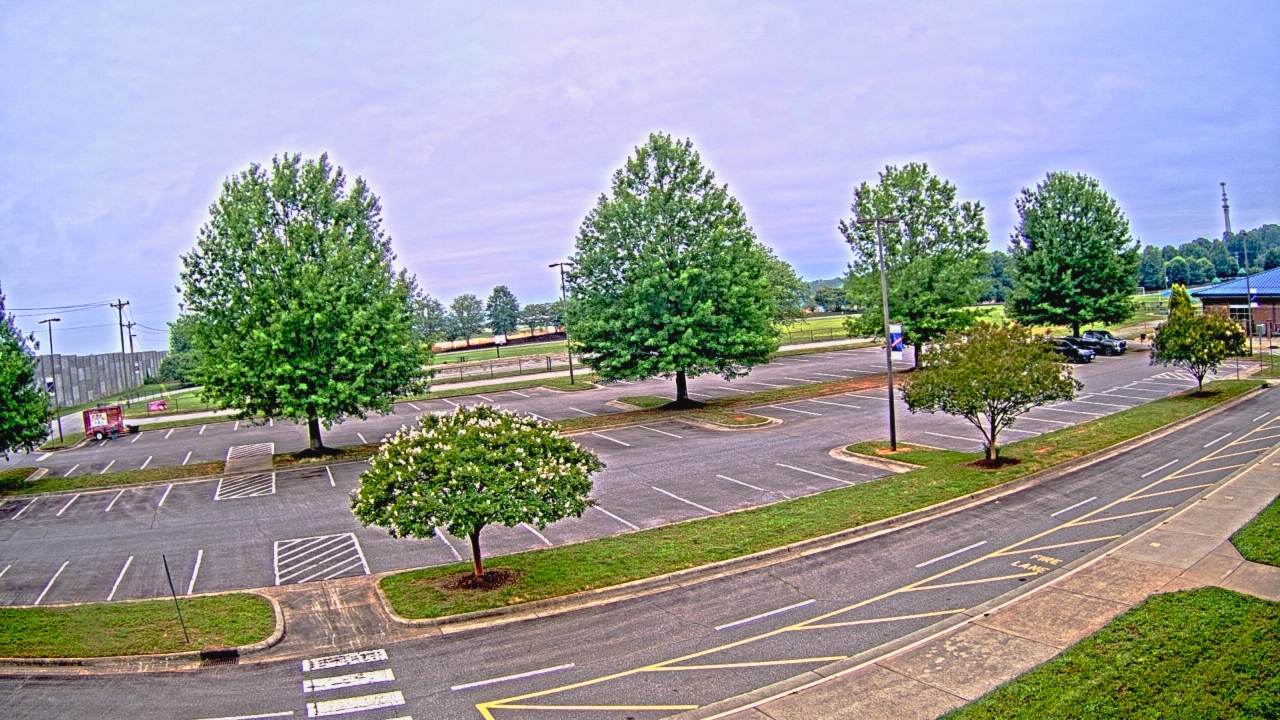 Live Camera from Cloverleaf ES, Statesville, NC 28625