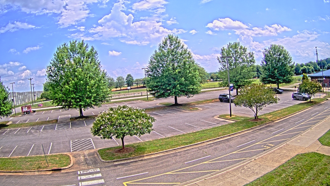Live Camera from Cloverleaf ES, Statesville, NC 28625