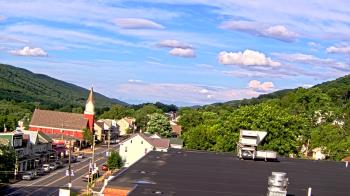 Live Camera from a random camera within the United States