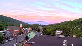 Live Camera from a random camera within the United States