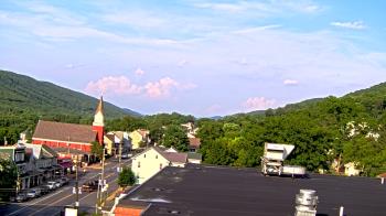 Live Camera from a random camera within the United States