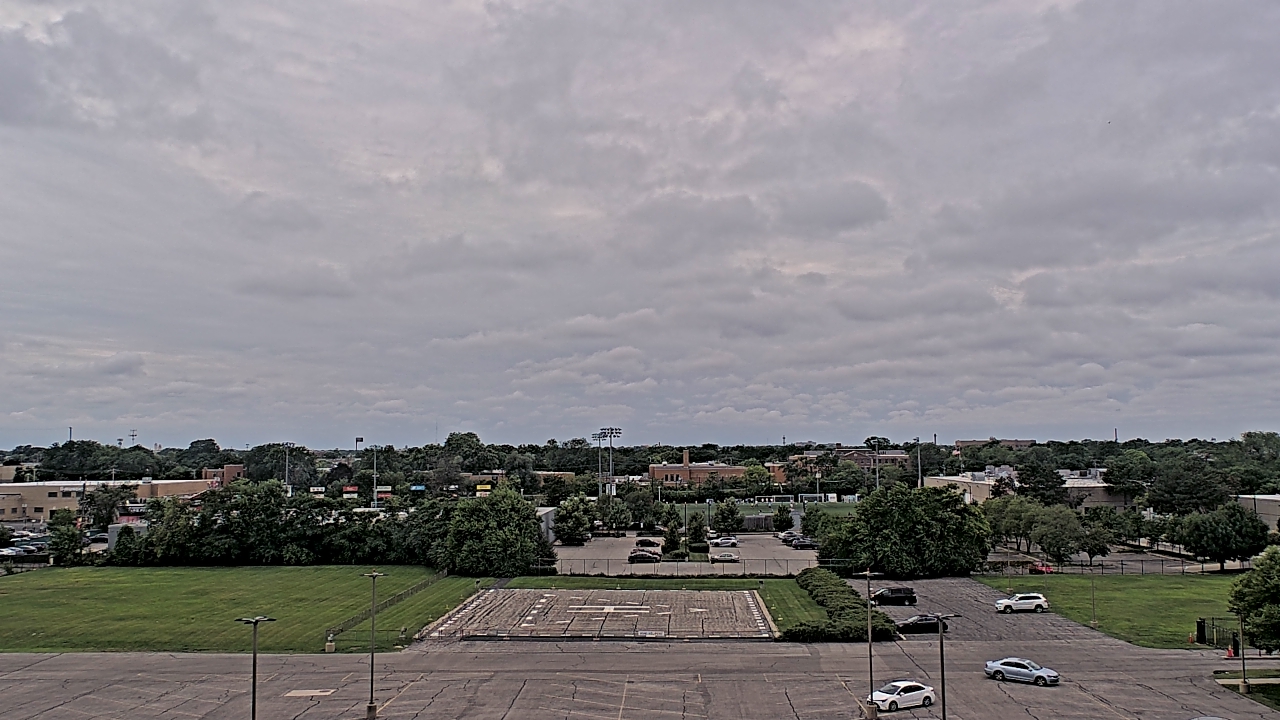Live Camera from WGN-TV, Chicago, IL 60618
