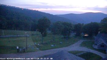 Live Camera from a random camera within the United States