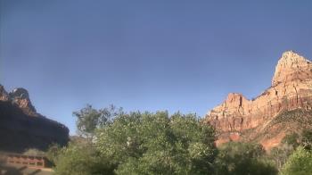 Live Camera from a random camera within the United States