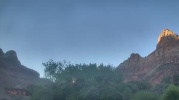 Live Camera from Zion Canyon Theatre, Springdale, UT