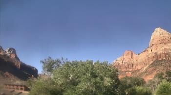 Live Camera from Zion Canyon Theatre, Springdale, UT