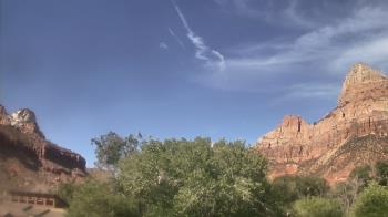 Live Camera from Zion Canyon Theatre, Springdale, UT