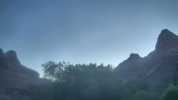 Live Camera from Zion Canyon Theatre, Springdale, UT