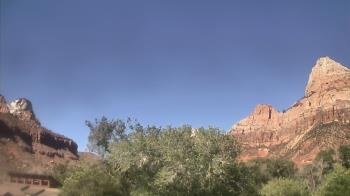 Live Camera from a random camera within the United States