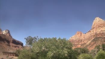 Live Camera from a random camera within the United States