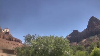 Live Camera from Zion Canyon Theatre, Springdale, UT