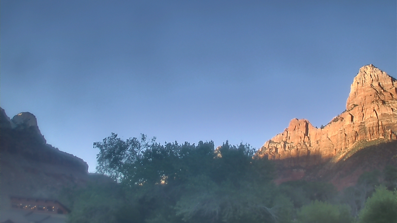 Live Camera from Zion Canyon Theatre, Springdale, UT 84767
